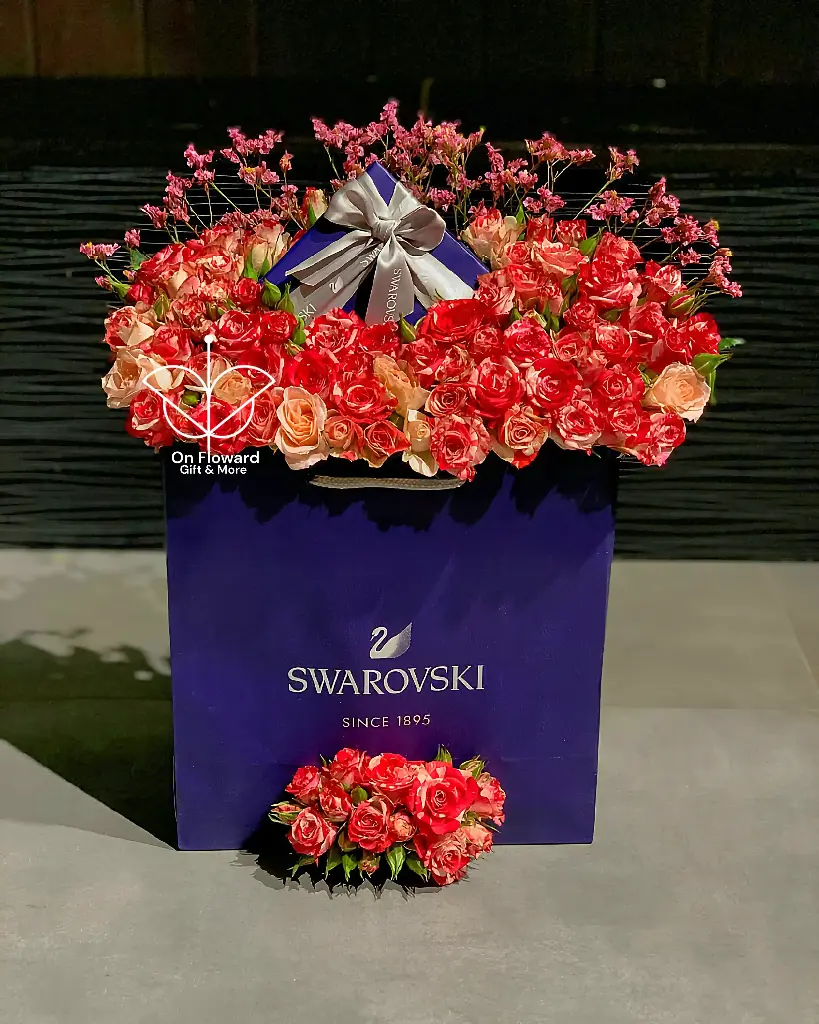 [Case62] تنسيق على كيس فقط بدون هدايا جانبيه ❕️
(بإمكانك تعديل خصائص الهديه المعروضه و أضافة الهدايا الجانبيه ان أردت ✅️ )*