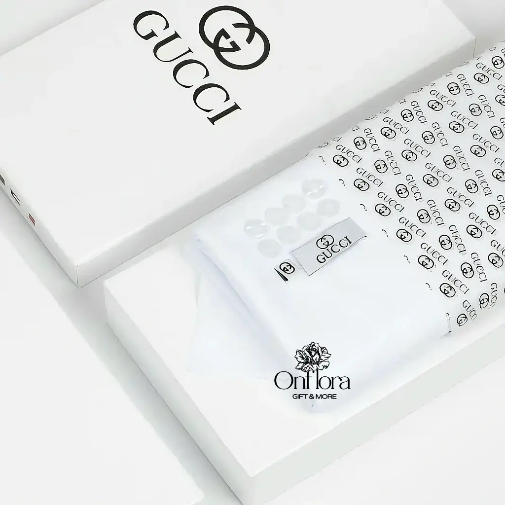 قماش قوتشي 2025  لون ابيض (بدون تنسيق)