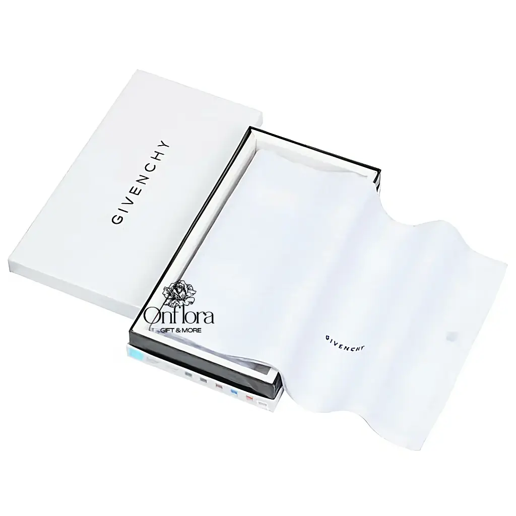 شماغ جيفنشي ابيض اخر اصدار 2026 (عروض العيد)⚡️ (بدون تنسيق)