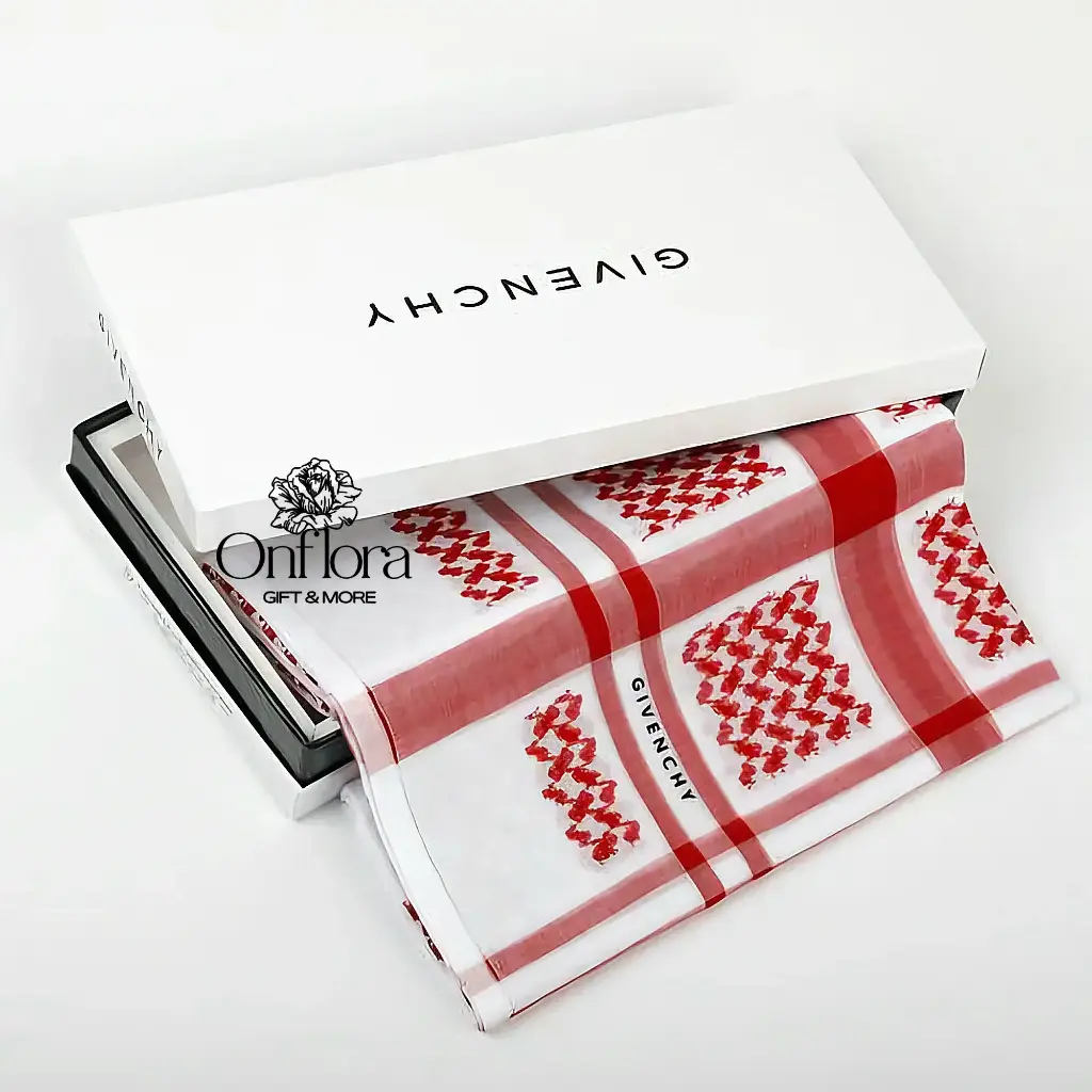 شماغ جيفنشي رسمي 2026 (عروض العيد)⚡️ (بدون تنسيق)