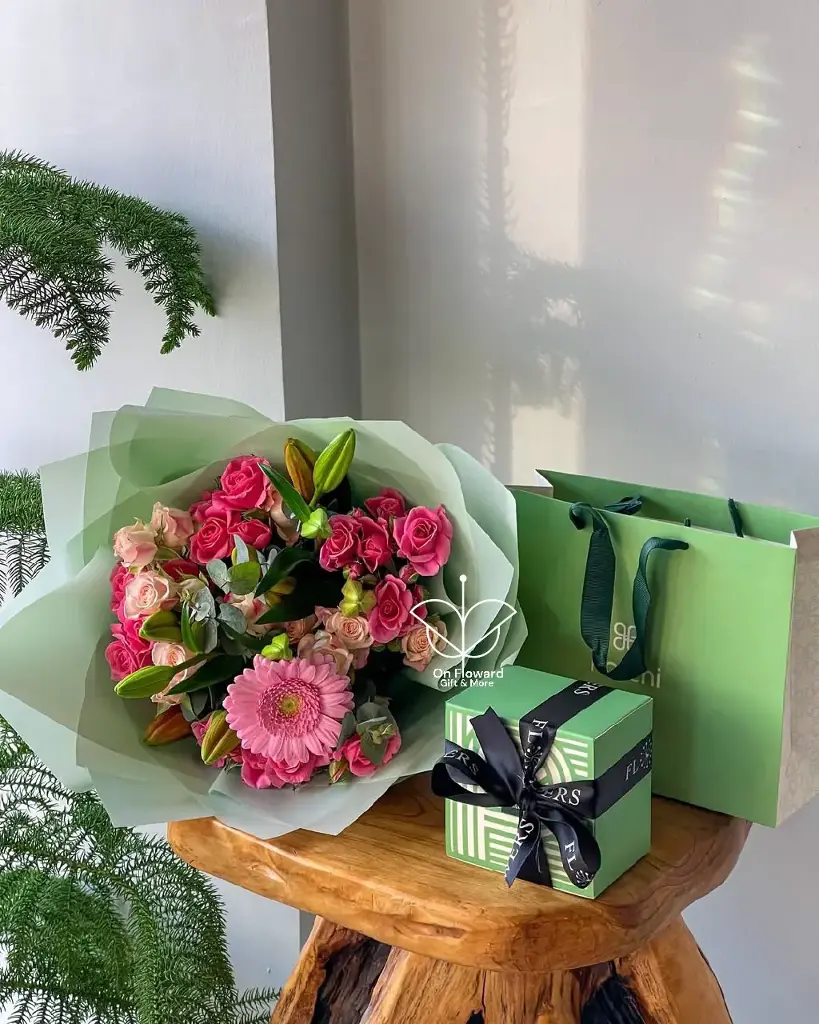 [999] تنسيق باقه فقط بدون هدايا جانبيه ❕️
(بإمكانك تعديل خصائص الهديه المعروضه و أضافة الهدايا الجانبيه ان أردت ✅️ )*