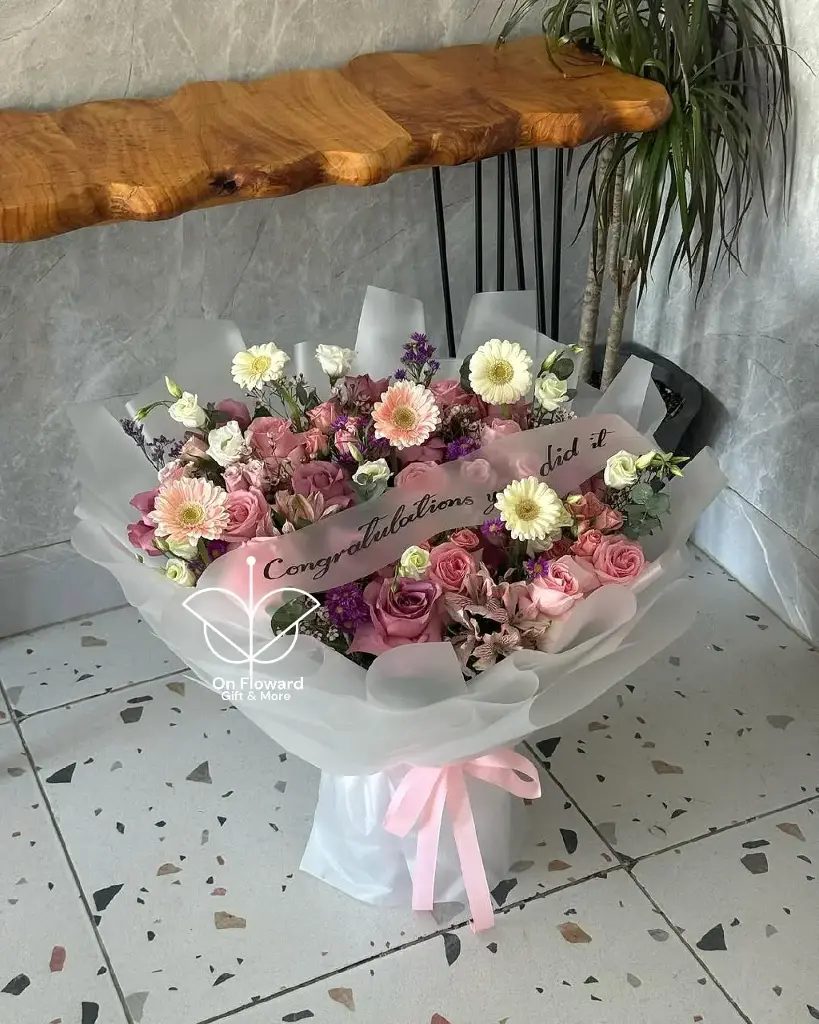 تنسيق باقه فقط بدون هدايا جانبيه ❕️
(بإمكانك تعديل خصائص الهديه المعروضه و أضافة الهدايا الجانبيه ان أردت ✅️ )*