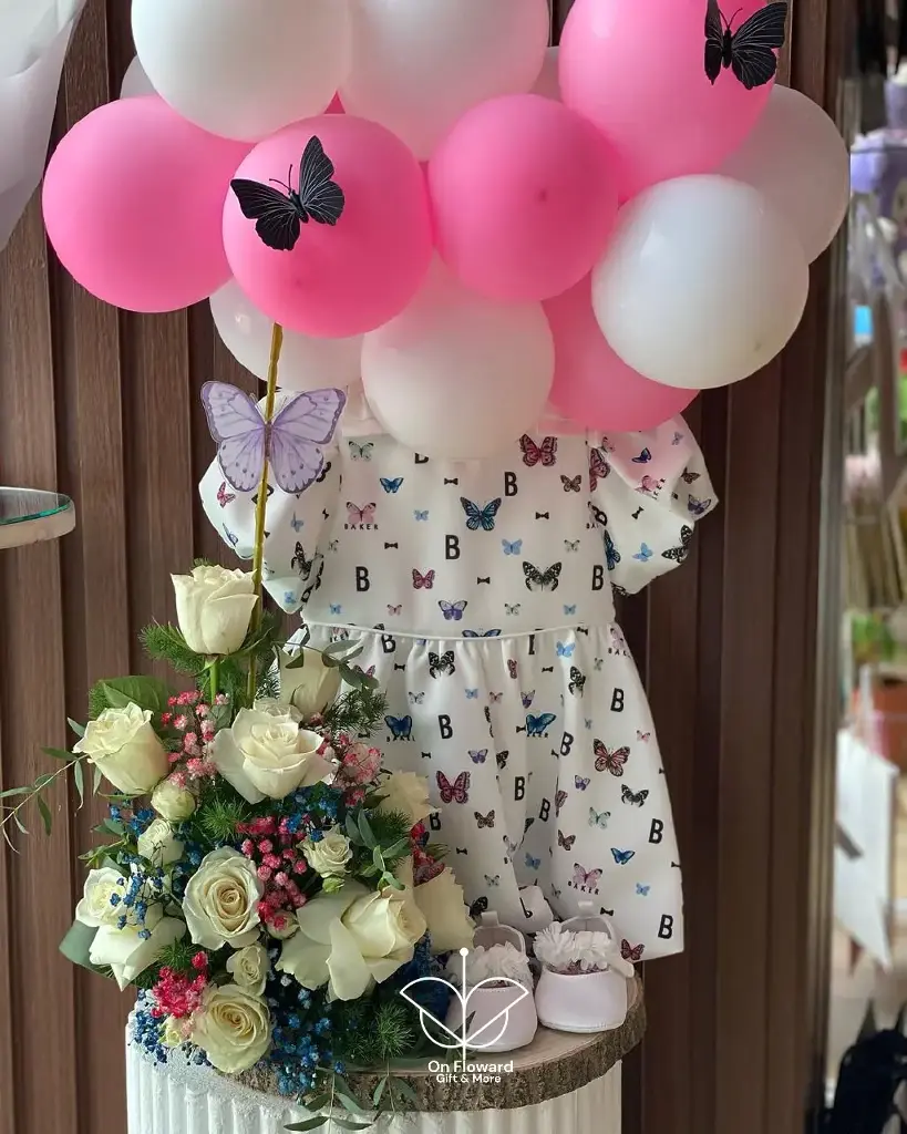 تنسيق استاند فقط بدون هدايا جانبيه ❕️
(بإمكانك تعديل خصائص الهديه المعروضه و أضافة الهدايا الجانبيه ان أردت ✅️ )*  