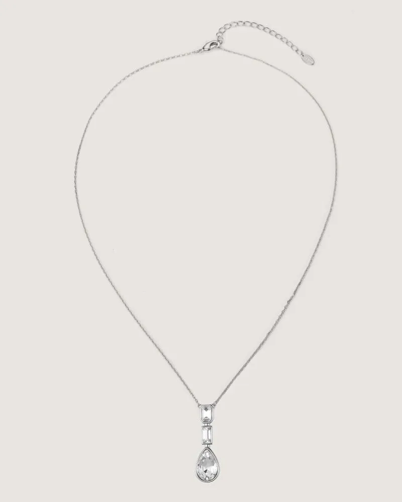 توفير سلسال نسائي راقي باللون الفضي من زايروس خلال ساعه أو ربما أقل مناسب جداً لتقديمة كهديه (بدون تنسيق)