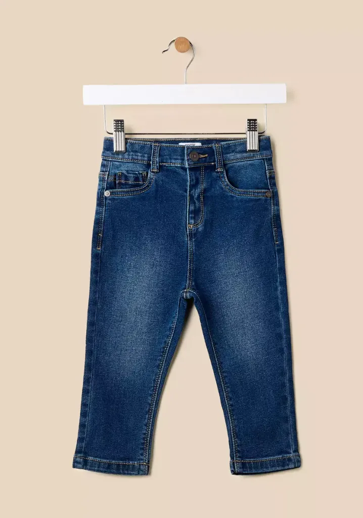 توفير ملابس بنطلون جينز بجيوب وزر اغلاق من ماكس خلال ساعه أو ربما أقل مناسب جداً لتقديمة كهديه