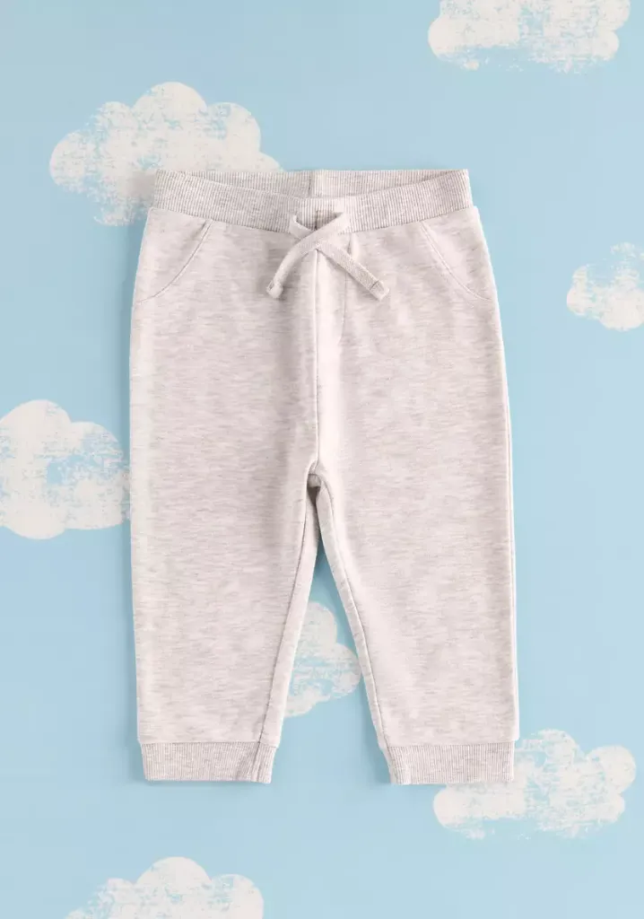 توفير ملابس بنطلون رياضي سادة بجيوب وخصر مطاطي من ماكس خلال ساعه أو ربما أقل مناسب جداً لتقديمة كهديه