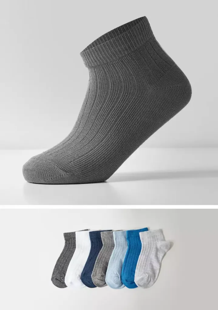 توفير ملابس طقم جوارب بارزة الملمس 7  أزواج بطول الكاحل ( من ماكس ) خلال ساعه أو ربما أقل مناسب جداً لتقديمة كهديه