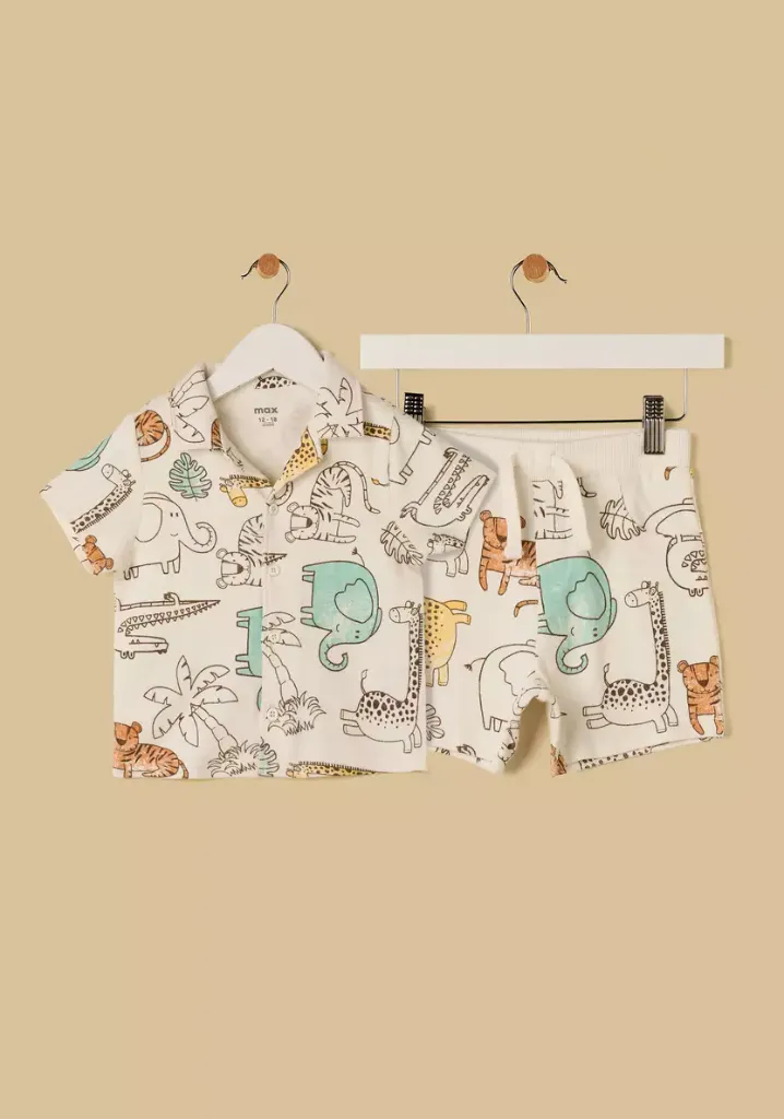 توفير ملابس طقم شورت وقميص قطن بطبعات ( من ماكس ) خلال ساعه أو ربما أقل مناسب جداً لتقديمة كهديه