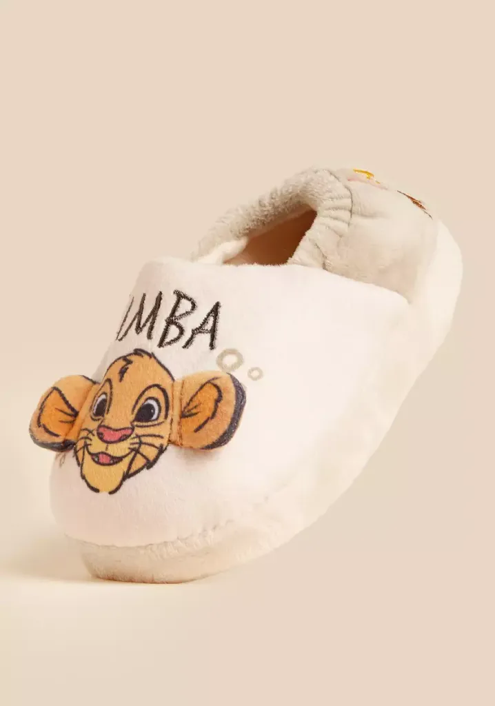 توفير ملابس حذاء ميول لغرفة النوم مطرز ( من ماكس ) خلال ساعه أو ربما أقل مناسب جداً لتقديمة كهديه