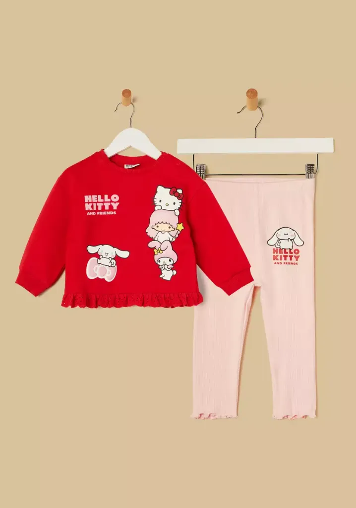 توفير ملابس طقم سويت شيرت وبنطلون ليقنز بطبعات ( من ماكس ) خلال ساعه أو ربما أقل مناسب جداً لتقديمة كهديه