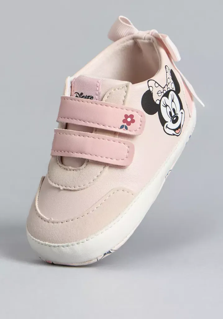 توفير ملابس حذاء بوت بطبعات ميني ماوس ( من ماكس ) خلال ساعه أو ربما أقل مناسب جداً لتقديمة كهديه