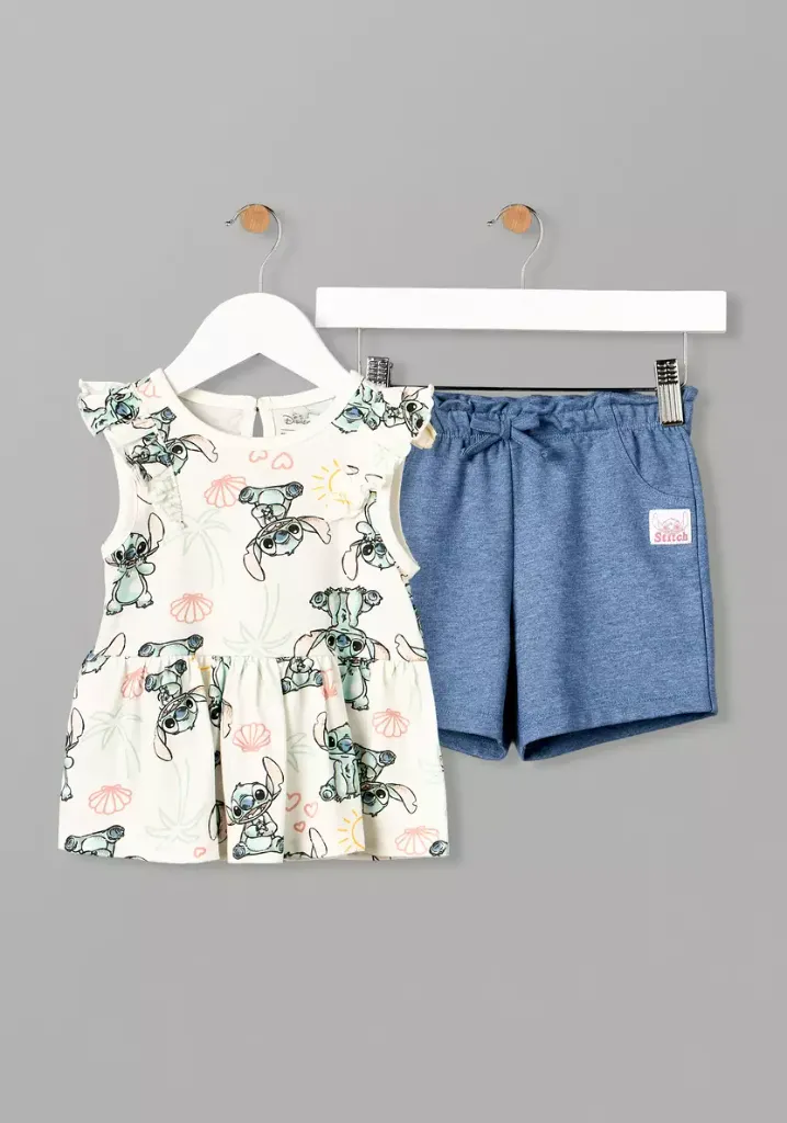 توفير ملابس طقم شور ت وبلوزة دون أكمام بخصر كشكش وطبعات ستيتش ( من ماكس ) خلال ساعه أو ربما أقل مناسب جداً لتقديمة كهديه