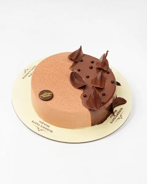 توفير تورتة كريم شوكولا نوتيلا ( من مذاق الملكة ) خلال ساعه أو ربما أقل مناسب جداً لتقديمة كهديه